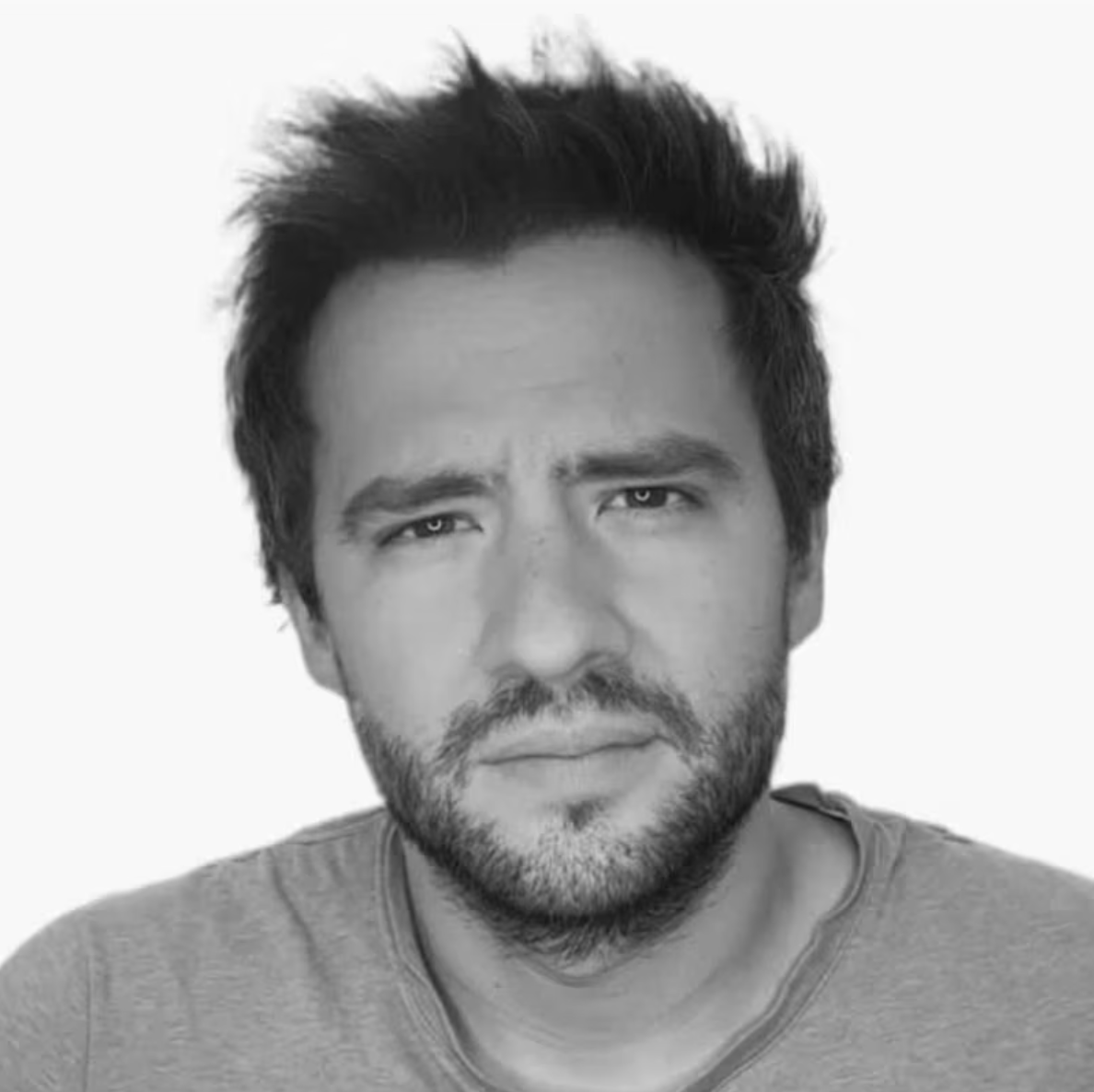 Adrien Fernandez Baca — Trainer IA et Serial Entrepreneur